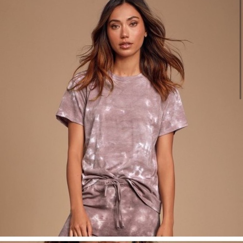 New Lulus Tie Dye Cozy Livin' Tee Crewneck Short Sleeve T-Shirt